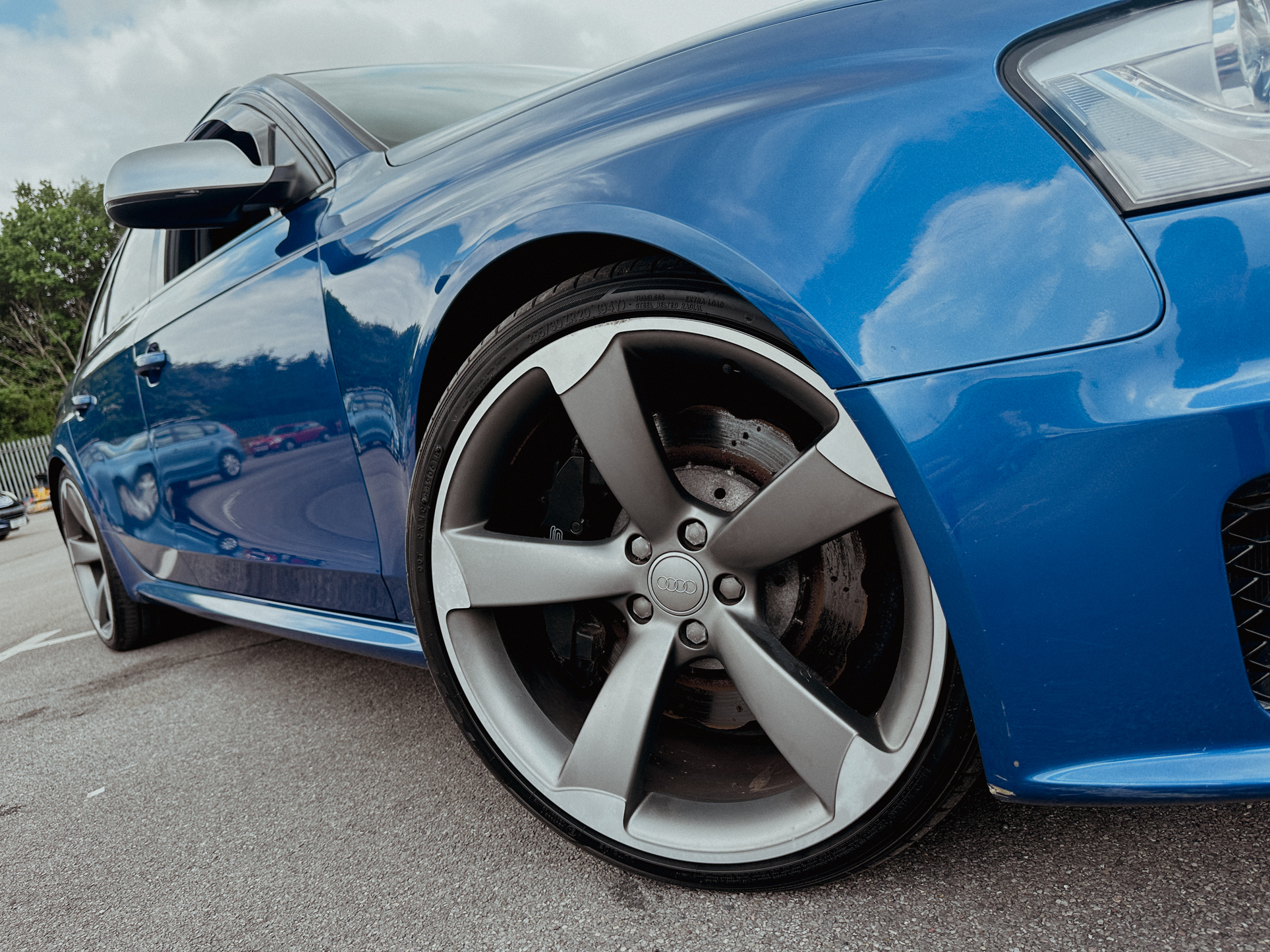 slider image